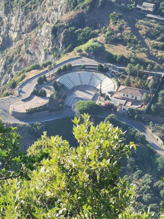 Apartmán La Terrazza Di Rovaglioso Palmi Exteriér fotografie