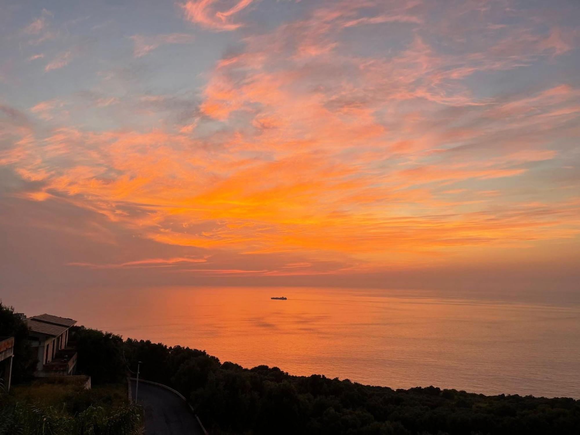 Apartmán La Terrazza Di Rovaglioso Palmi Exteriér fotografie